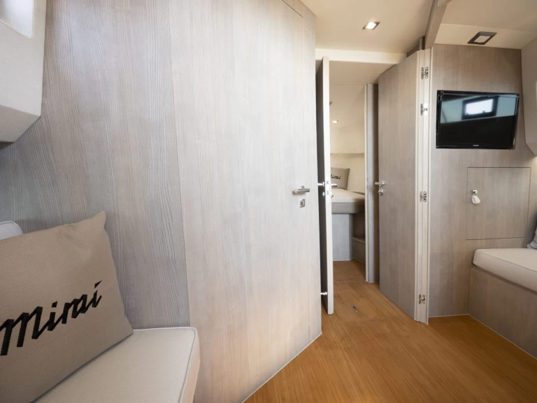 Pronájem Motorová loď v Novi Vinodolski - Libeccio 11 Cabin