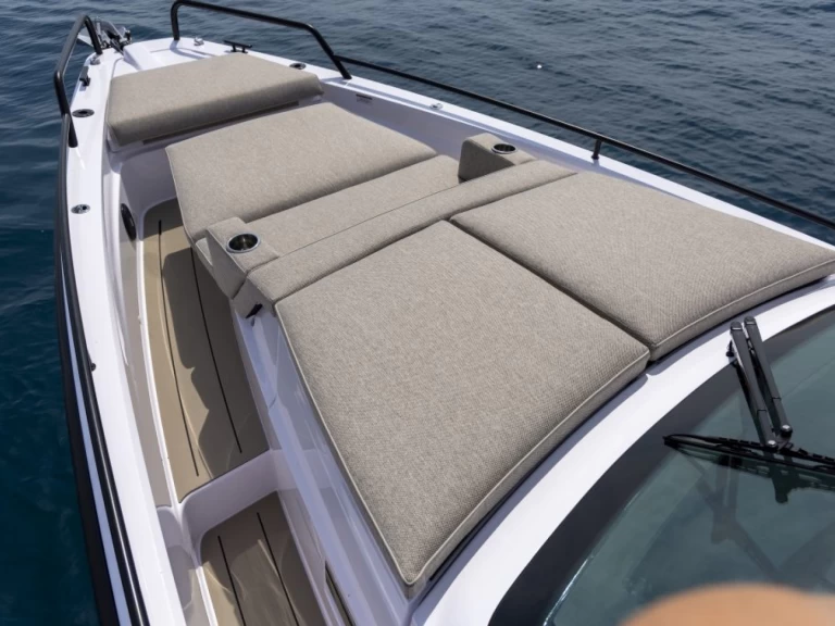 Pronajmout si Axopar Axopar 37 Mediteranna v Kalo Livadi