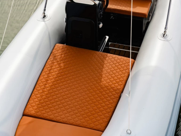 Pronájem lodi Torre Canne lákavé ceny Motorboat 4.3