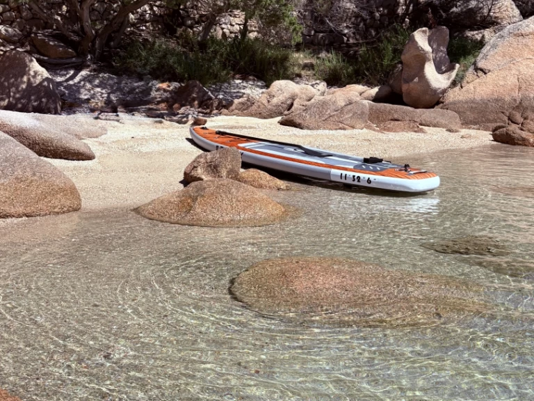 Pronajmout si Bénéteau Antares 10.20 v Porto-Vecchio