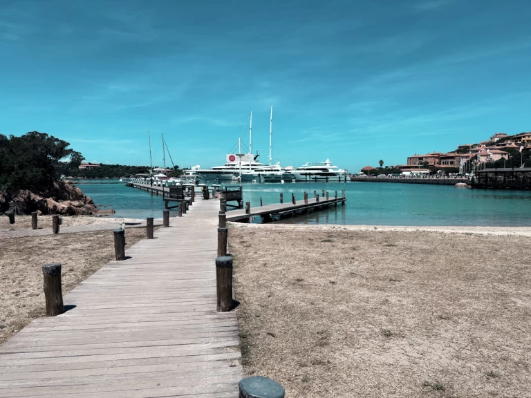 Pronájem lodi Porto-Vecchio lákavé ceny Antares 10.20