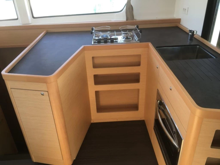 Katamarán k pronájmu v Le Marin za nejlepší cenu