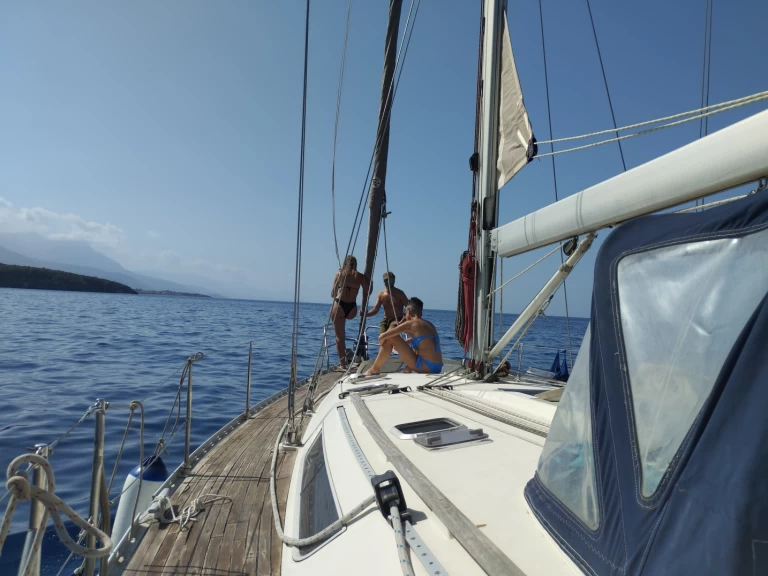 Pronajmout si Jeanneau Sun Odyssey 45.1 v Kalamata