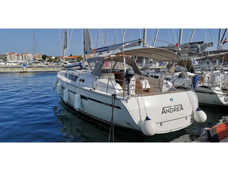 Pronájem lodi Pirovac lákavé ceny Cruiser 46
