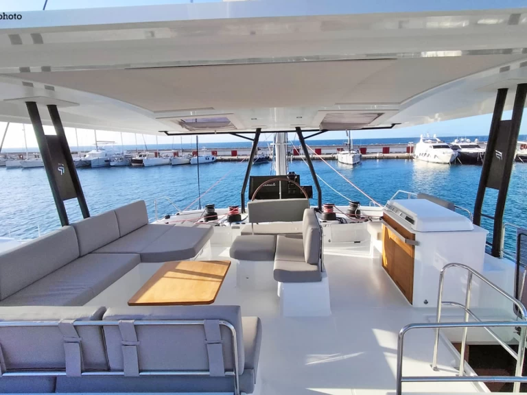 Fountaine Pajot Samana 59 jednotlivci a charterové společnosti v Castellammare di Stabia