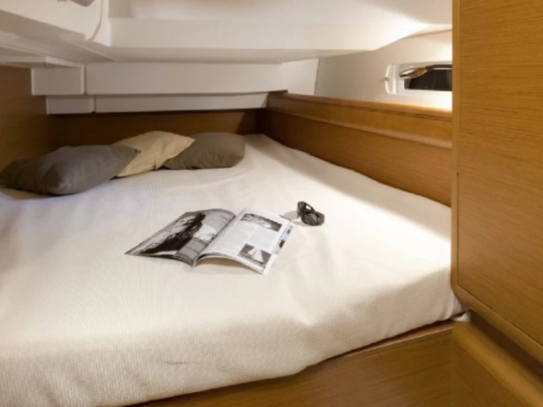 Pronájem lodi Jeanneau Sun Odyssey 419 v Ao Po na Samboatu