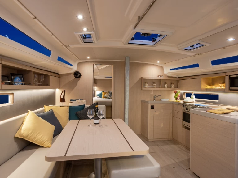 Bénéteau Sunsail 42 jednotlivci a charterové společnosti v Dubrovník