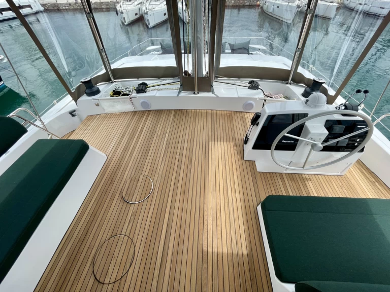 Pronajmout Katamarán se skipperem či ne Bali v Alimos