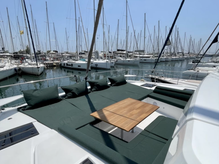 Pronájem Katamarán Bali s licencí