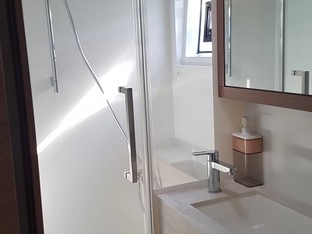 Pronájem Katamarán Lagoon s licencí