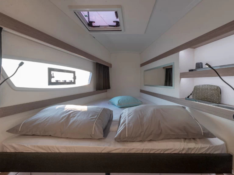 Pronájem lodi Fountaine Pajot Isla 40 v Taranto na Samboatu