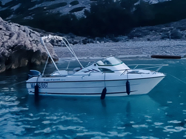 Pronajmout si B2 Marine Cap Ferret 550 v Marseille