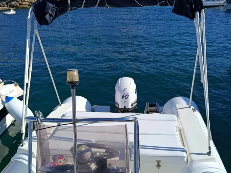 Pronajmout Polotuhá loď se skipperem či ne Altamarea v Trappeto