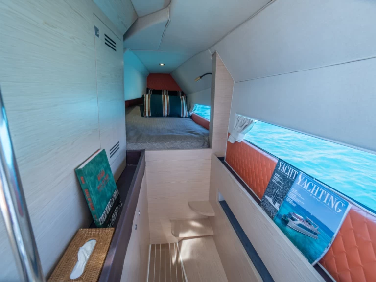 Pronájem lodi Ibiza Town lákavé ceny Moneypenny