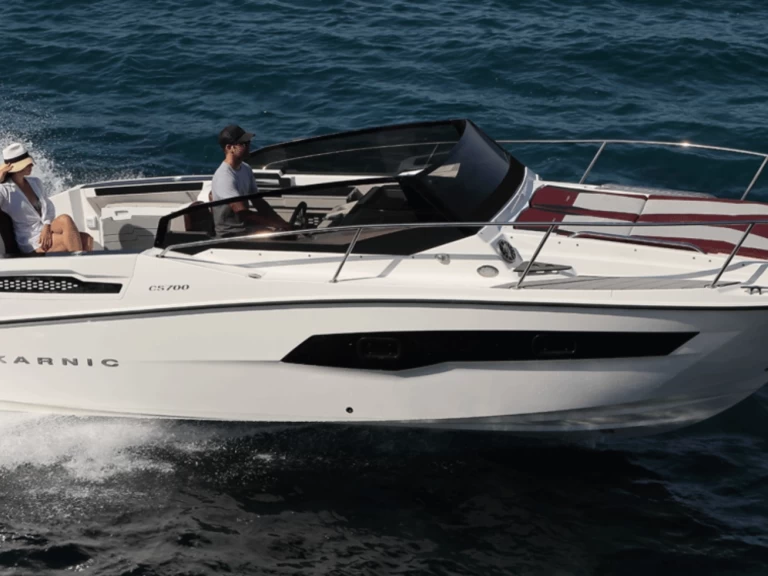 Pronajmout si Karnic CS 700 HT v Sant Antoni de Portmany