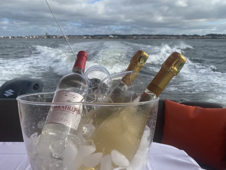 Pronájem Motorová loď v Port d'Arcachon -Beacher Beacher V10.2 Croisière