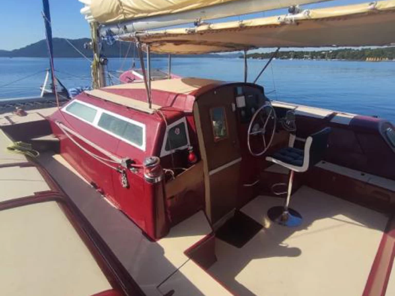 Pronajmout Katamarán se skipperem či ne Edel catamaran v Sarzeau