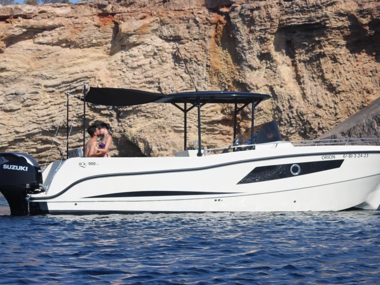 Pronájem Motorová loď Astilux s licencí