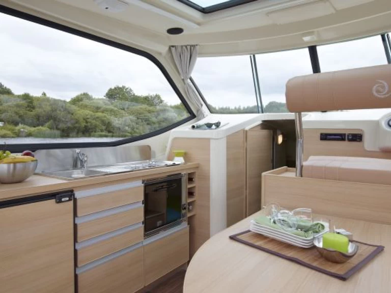 Pronájem Říční loď v Joigny -Sedan Primo