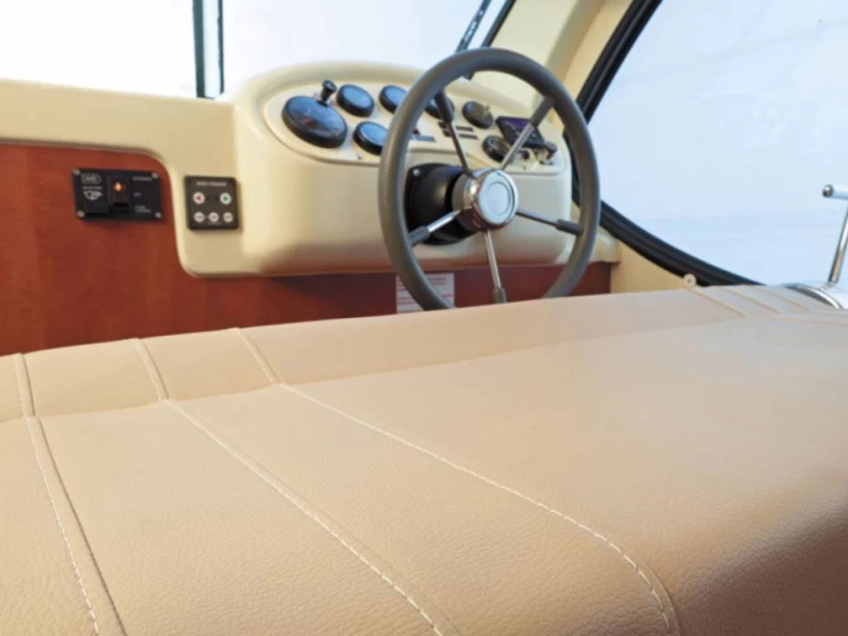 Pronájem lodi Glénac lákavé ceny Quattro B