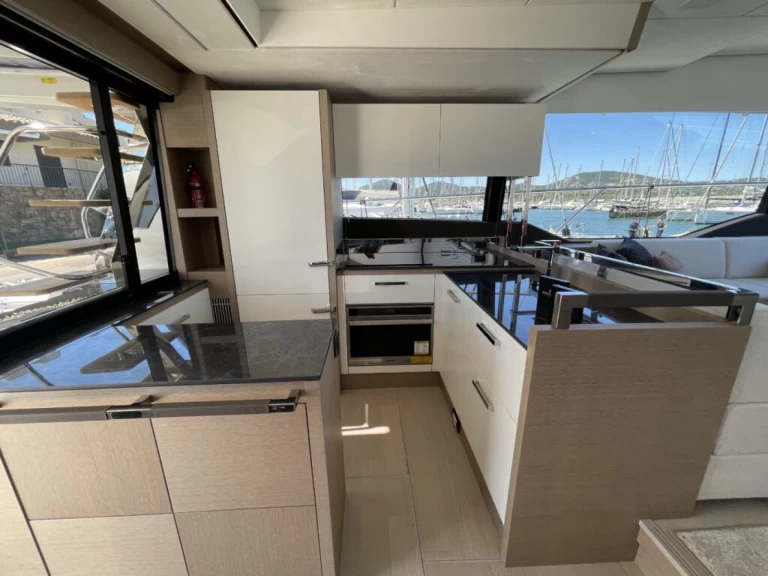 Pronájem lodi Port des Marines de Cogolin lákavé ceny 630