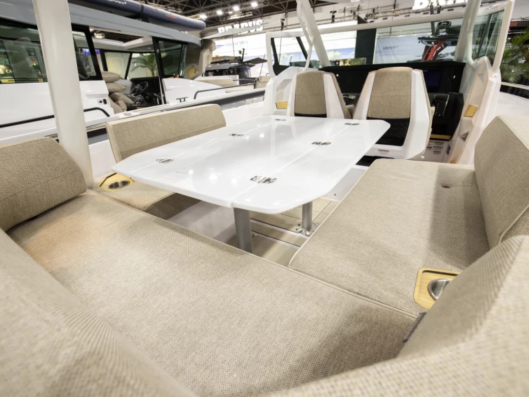 Pronájem lodi Axopar 29 Sun Top v La Trinité-sur-Mer na Samboatu