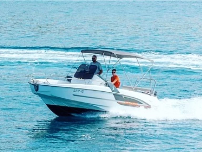 Pronájem lodi Bénéteau Flyer 6.6 SPACEdeck v Trogir na Samboatu