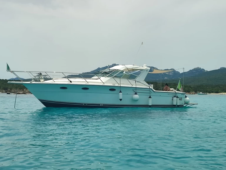 Pronájem lodi Tiara Open 37 v Porto Rotondo na Samboatu