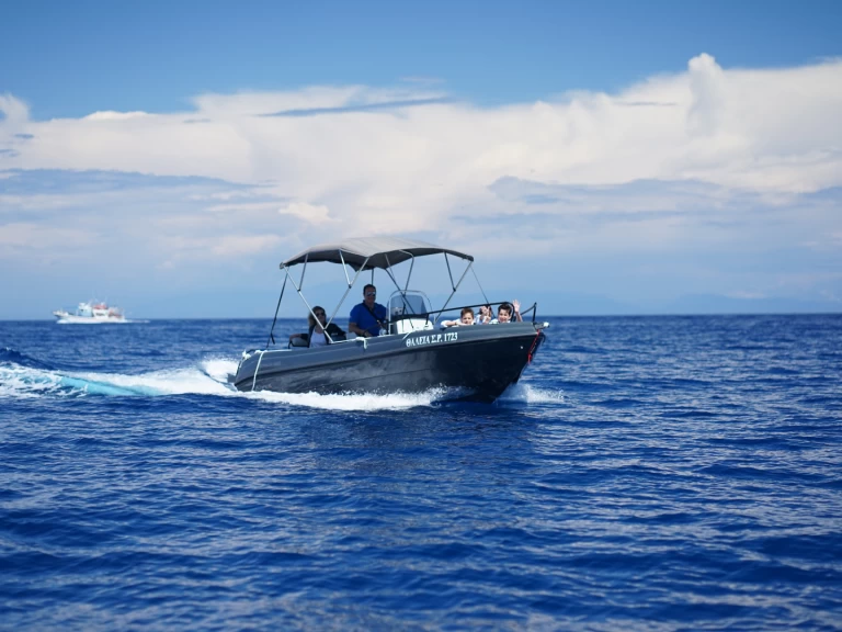 Motorová loď k pronájmu v Rhodos za nejlepší cenu