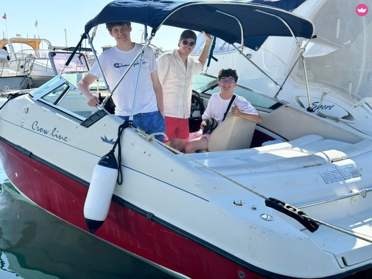 Pronajmout si Crownline Crownline 225 CCR v Palermo