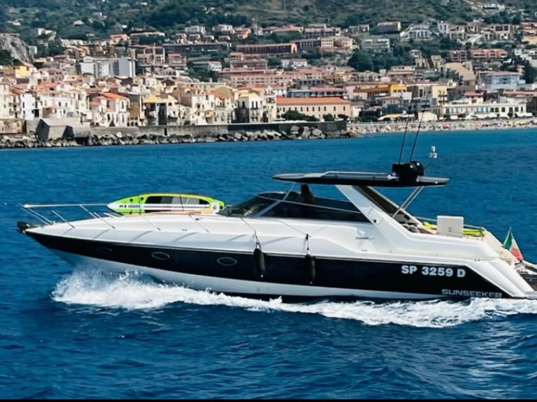 Sunseeker Camargue 46 jednotlivci a charterové společnosti v Cefalù