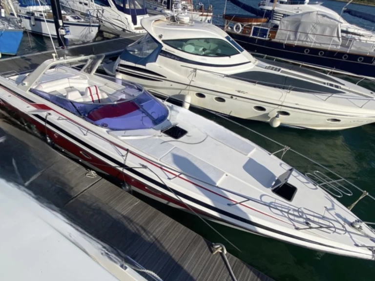 Pronájem Motorová loď v Saint-Tropez -Sunseeker Thunderhawk 43