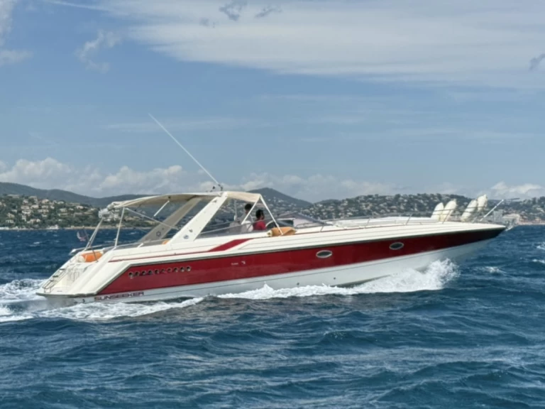 Pronájem Motorová loď Sunseeker s licencí
