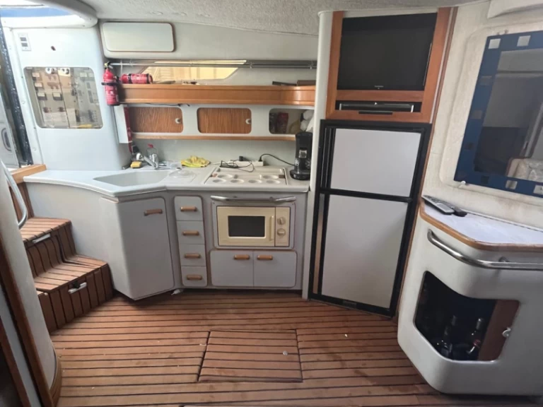 Pronajmout si Sea Ray Sea Ray 420 Sundancer v Cannes
