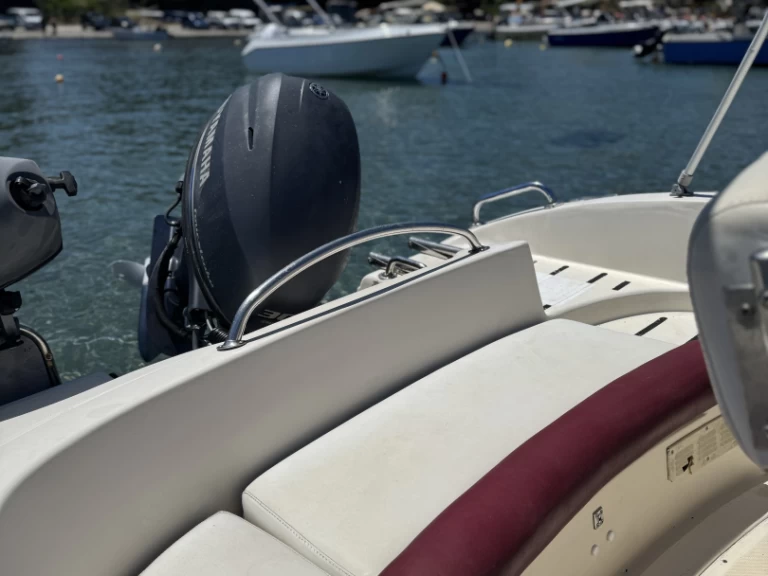 Pronajmout si Ranieri Azzura v Zakynthos 