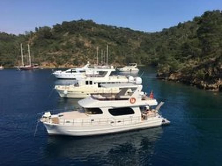 Pronájem Jachta Tuzla Yachts s licencí