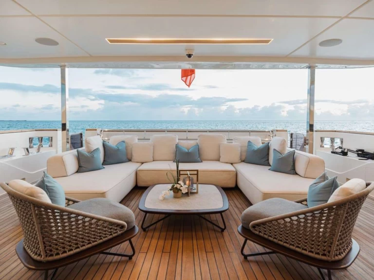 Pronájem lodi Custom Line EROS v Fort Lauderdale na Samboatu