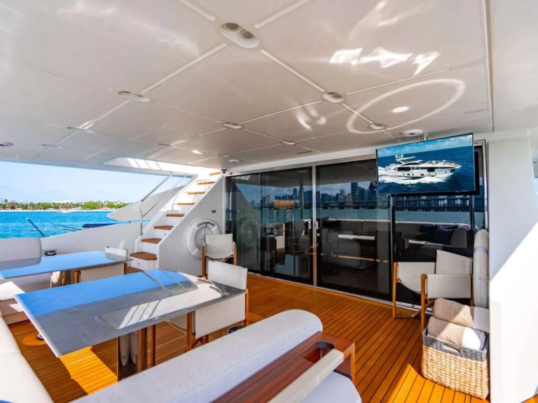 Pronájem lodi Fishers Island lákavé ceny CARPE DIEM