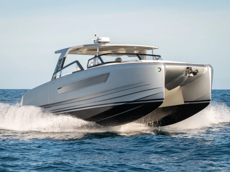 Pronájem Motorová loď v Bonifacio Port -YOT YOT 36