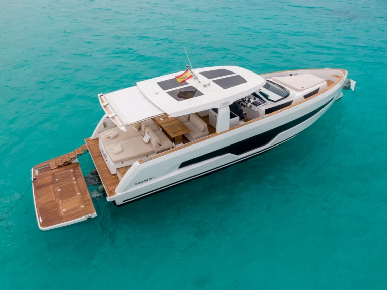 Pronajmout Motorová loď se skipperem či ne Fjord v Ibiza Town