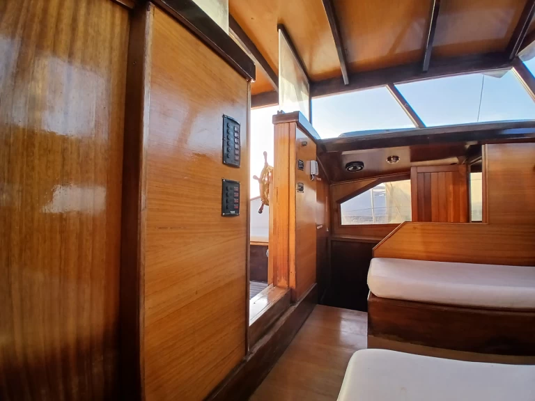 Pronajmout Katamarán se skipperem či ne J.K. Pike &Sons LTD v La Savina