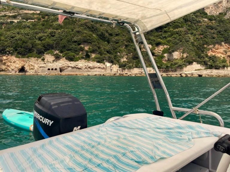 Pronajmout Polotuhá loď se skipperem či ne Master v Terracina