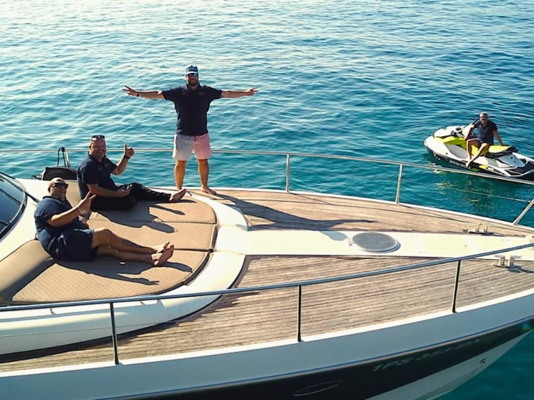 Pronájem Jachta Ilver s licencí