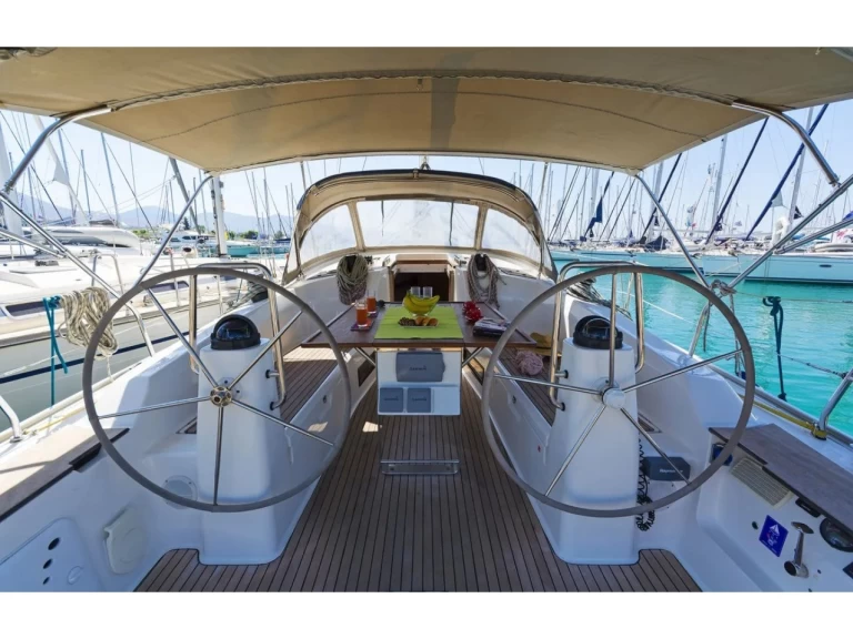 Pronájem Plachetnice v Nikiána -Bavaria Bavaria 40