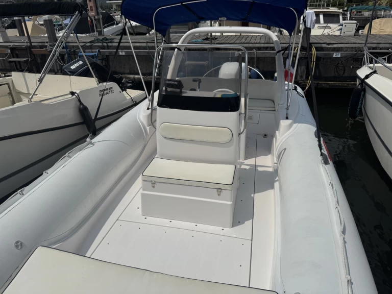 Pronájem Polotuhá loď Selva s licencí