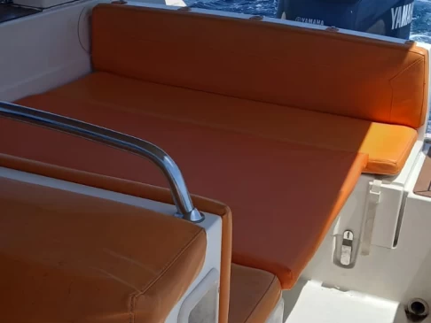 Pronajmout Polotuhá loď se skipperem či ne Capelli v Hyeres