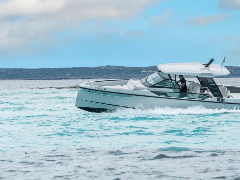 Motorová loď k pronájmu v Ibiza Town za nejlepší cenu