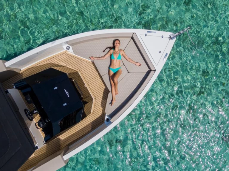 Pronájem lodi Ibiza Town lákavé ceny diamar