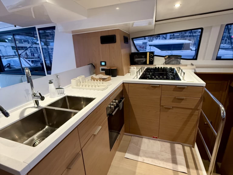 Pronájem lodi Paros (ostrov) lákavé ceny Bali 4.6