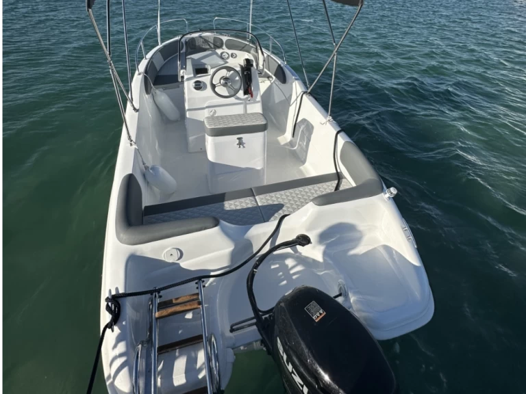 Pronájem lodi Porto Cesareo lákavé ceny Elegance 5,85